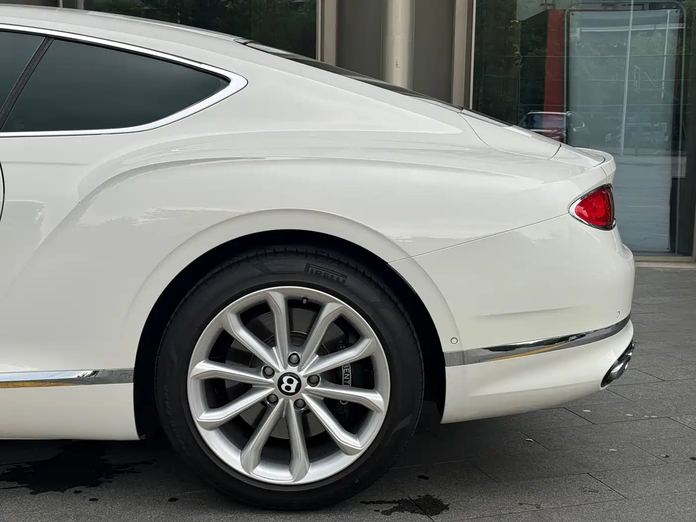 Bentley Continental 2020 4.0T GT V8 фото 10