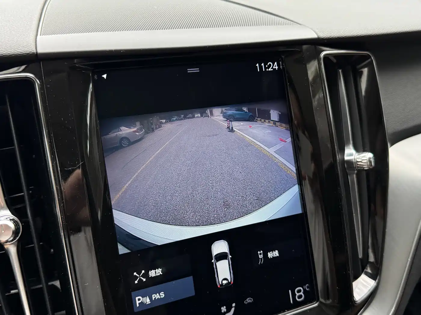 Фото 7 - Volvo XC60