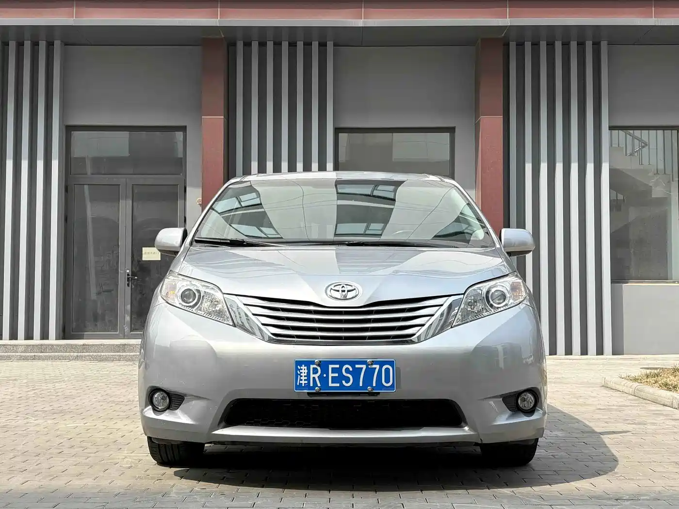 Toyota Sienna 2018 2015 3.5L 2WD LE