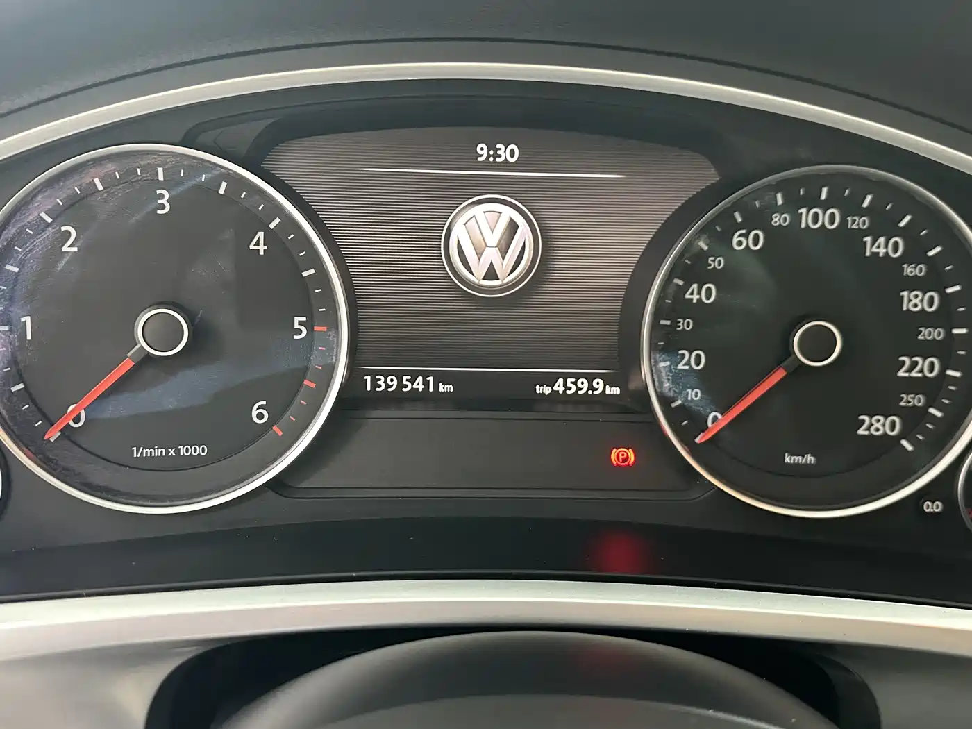 Volkswagen Touareg 2011 3.0TDI Diesel Comfort фото 25