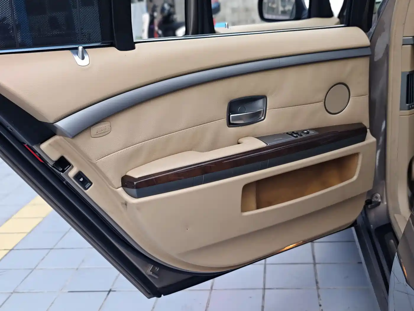 BMW 7 Series 2005 Model 740Li фото 19