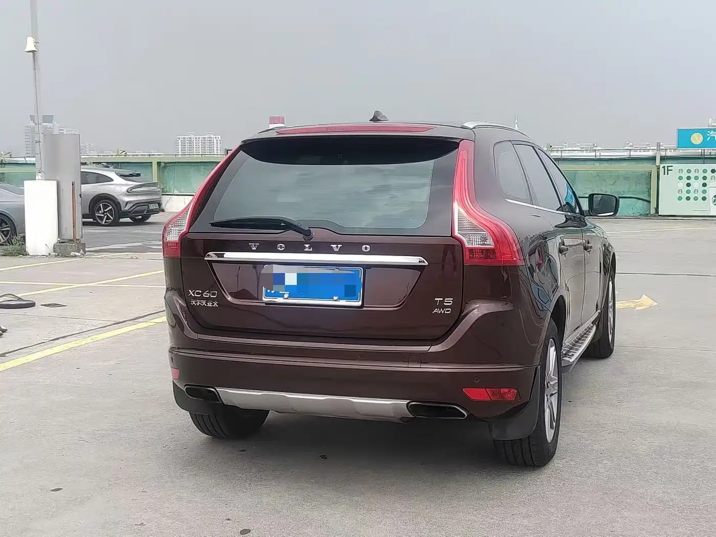 Фото 4 - Volvo XC60