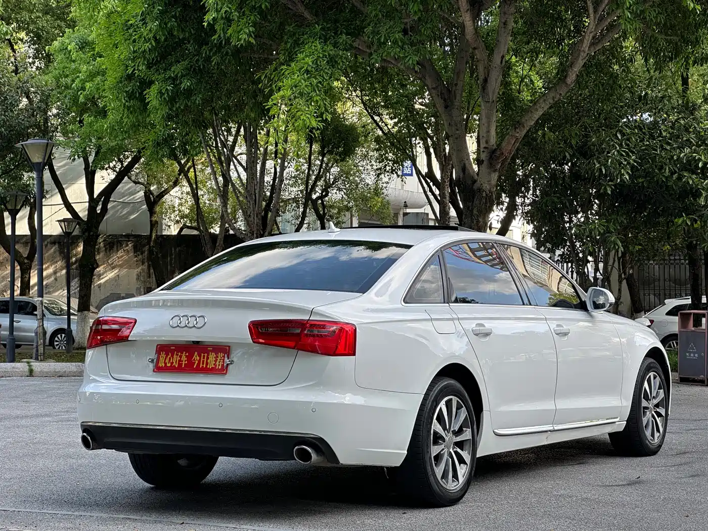 Фото 7 - Audi A6L