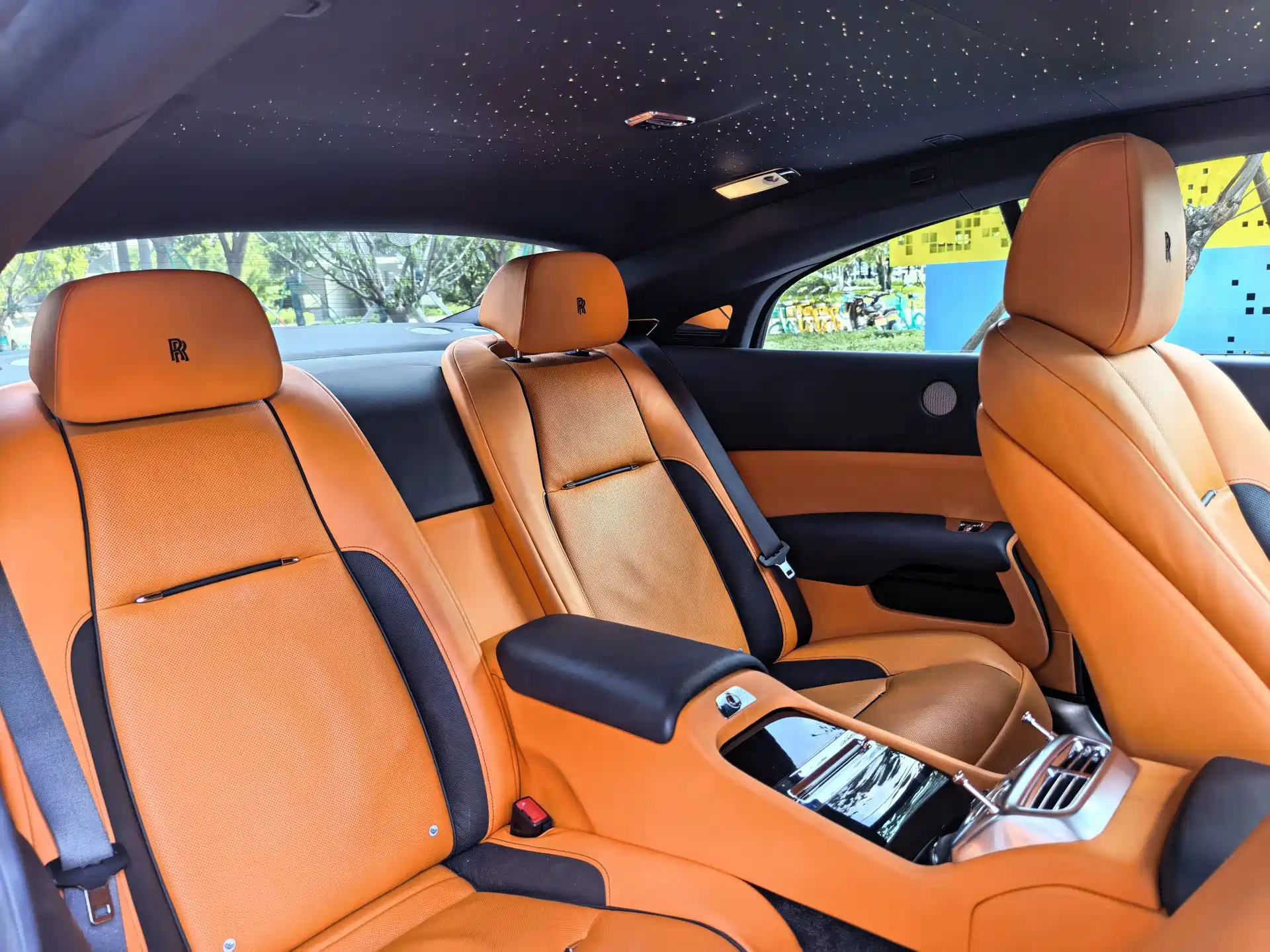 صورة 12 - Rolls-Royce Wraith
