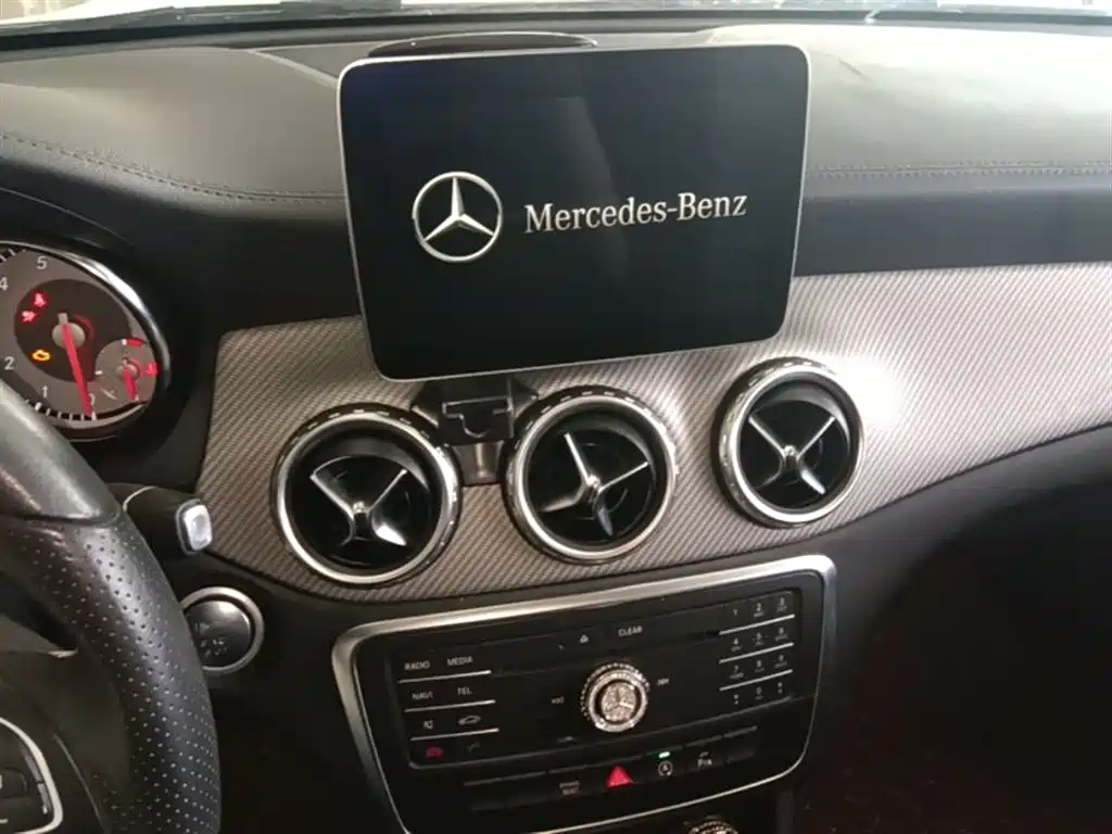 Mercedes-Benz GLA 2016 GLA 200 Fashion фото 20
