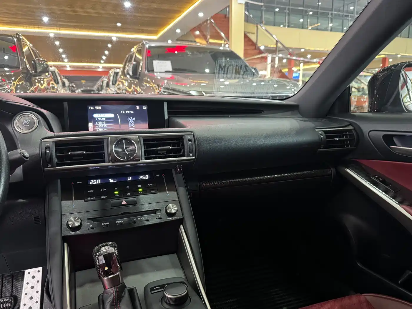 Lexus IS 2017 300 F SPORT фото 10
