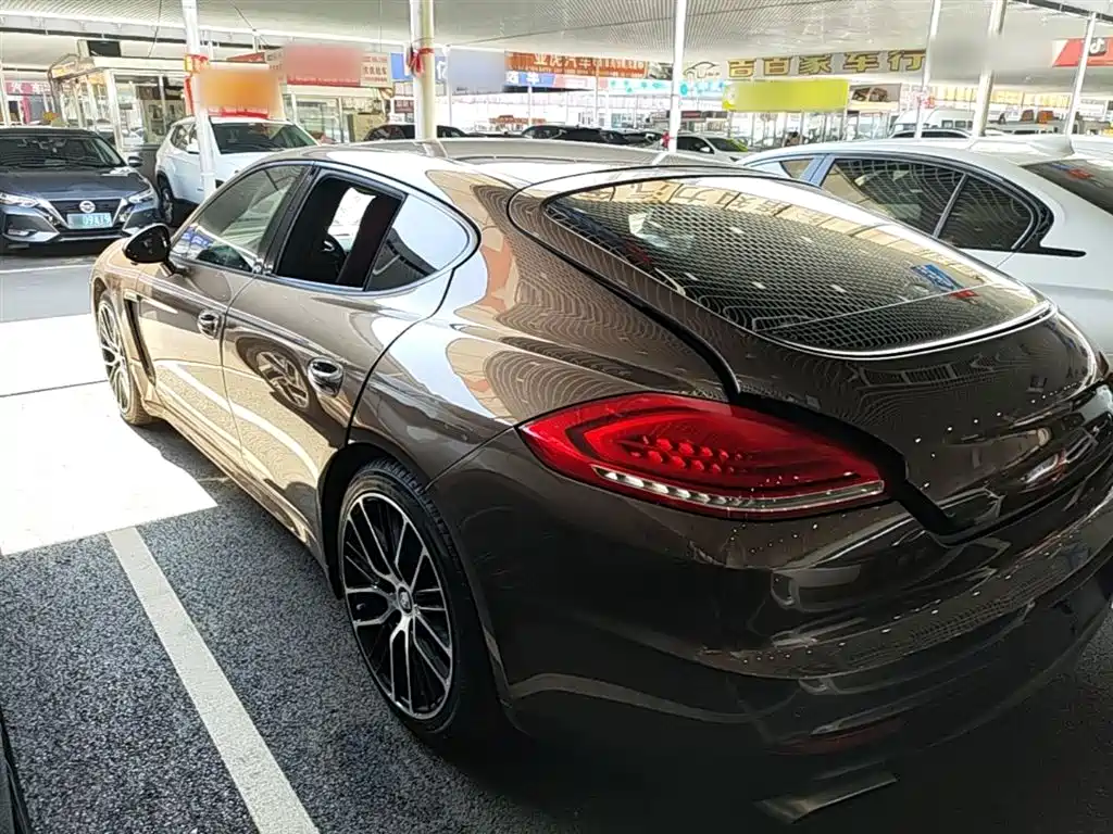Porsche Panamera 2014 Panamera 4 3.0T фото 5