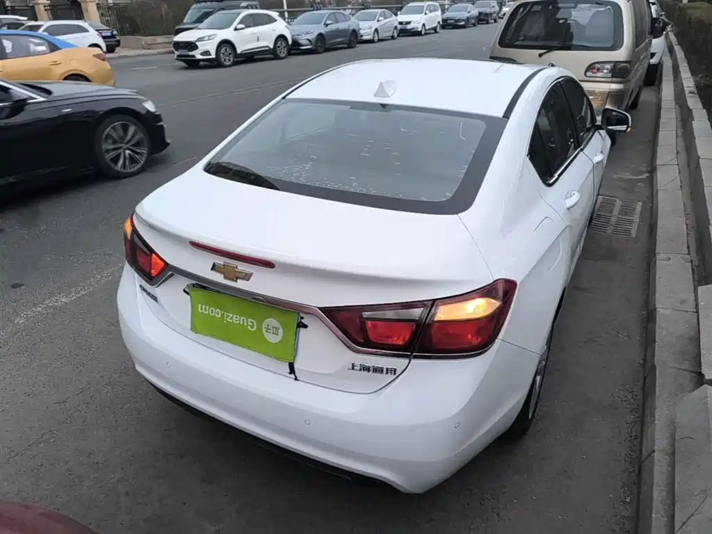 Chevrolet Cruze 2015 1.5L Manual Elite Edition фото 7
