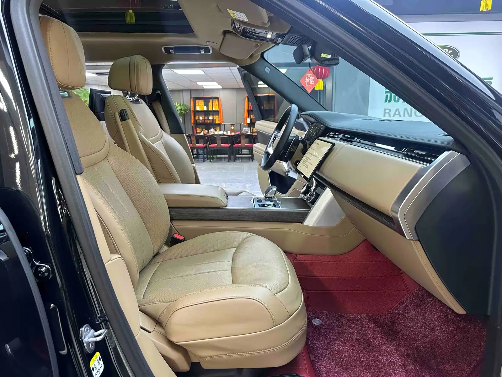 Фото 9 - Land Rover Range Rover