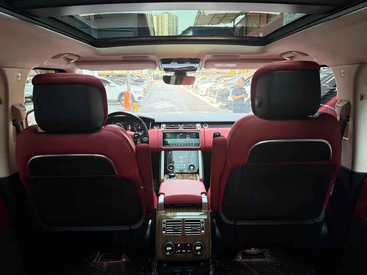 Land Rover Range Rover 2019 3.0 SCV6 Heritage Edition фото 18