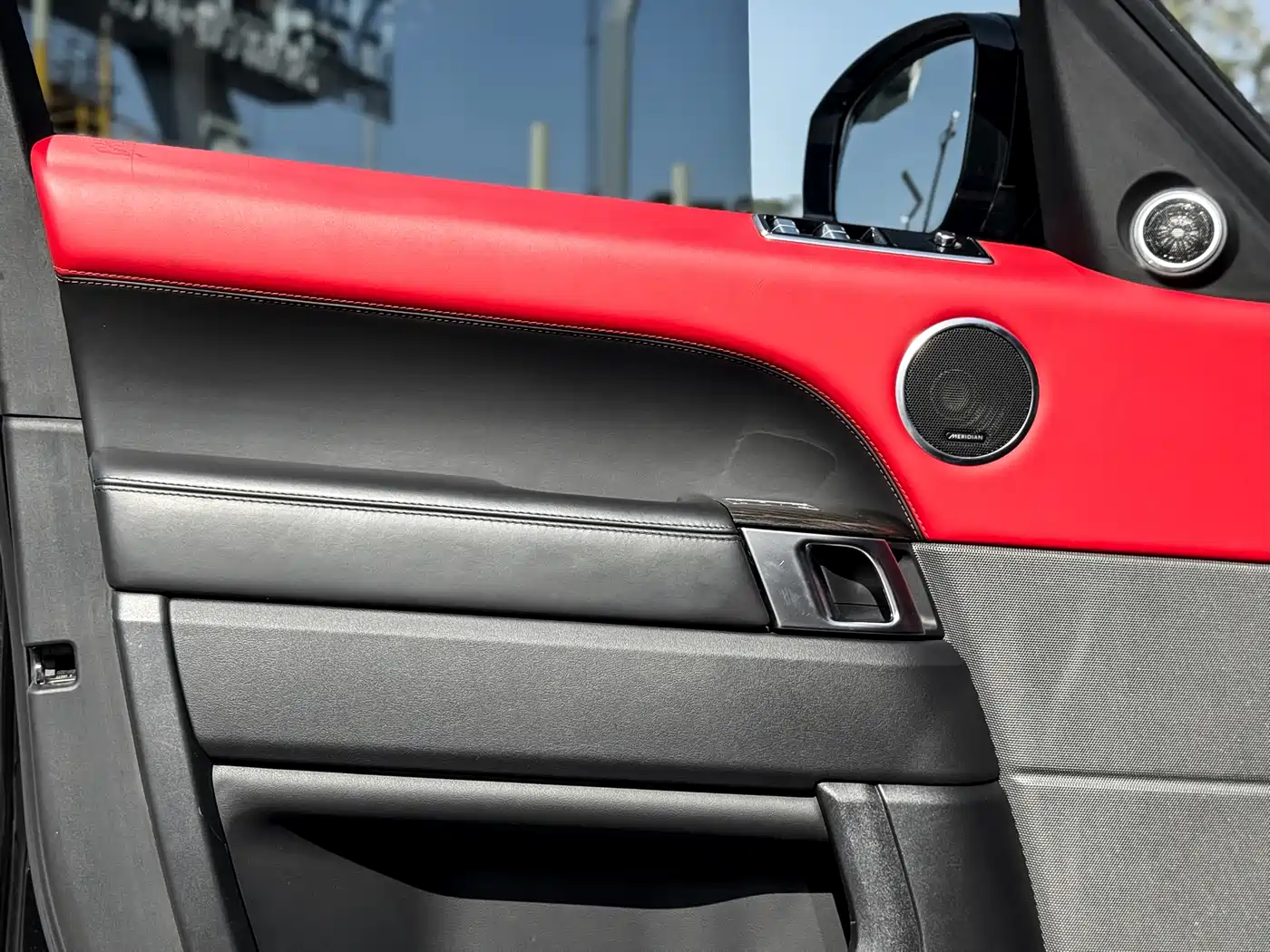 Land Rover Range Rover Sport 2021 3.0 L6 Gloss Black Edition фото 5