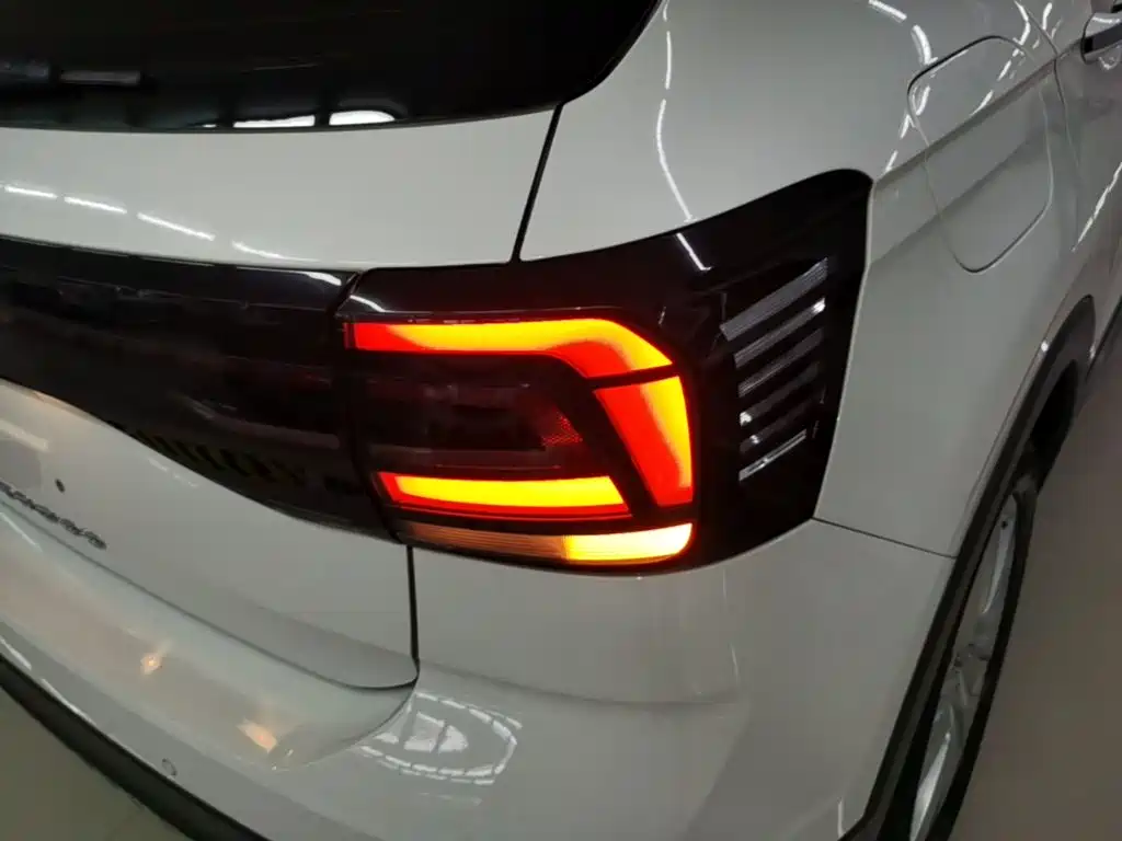 VOLKSWAGEN TU KAI