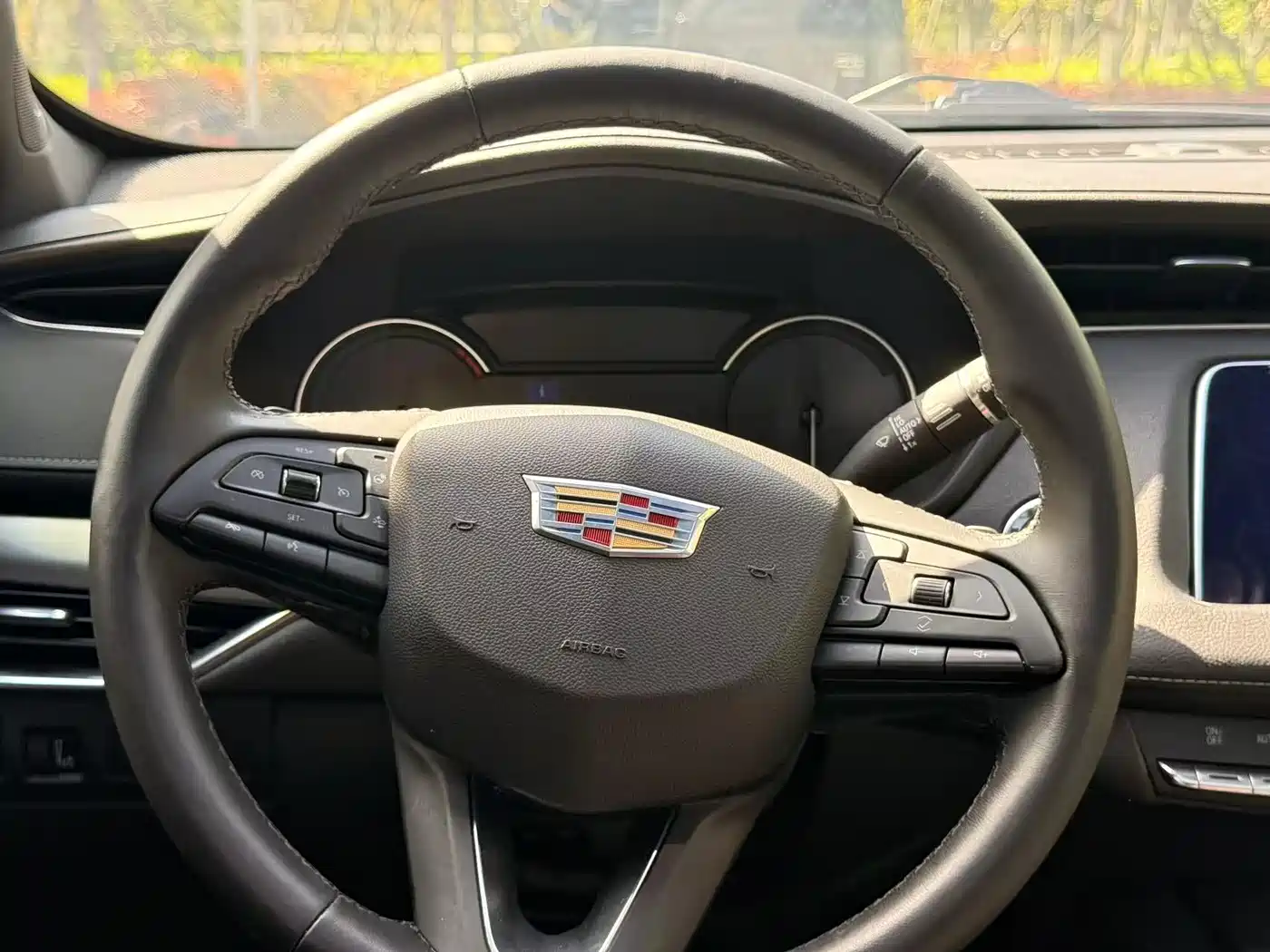 Cadillac XT4 2018 Model 28T 4WD Leading фото 18