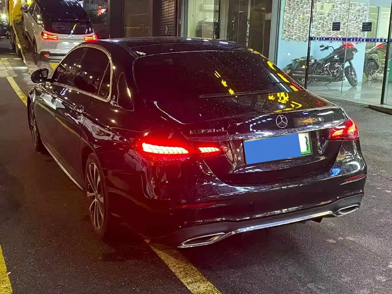 Mercedes-Benz E-Class New Energy 2023 E 350 e L Plug-in Hybrid Sedan фото 3