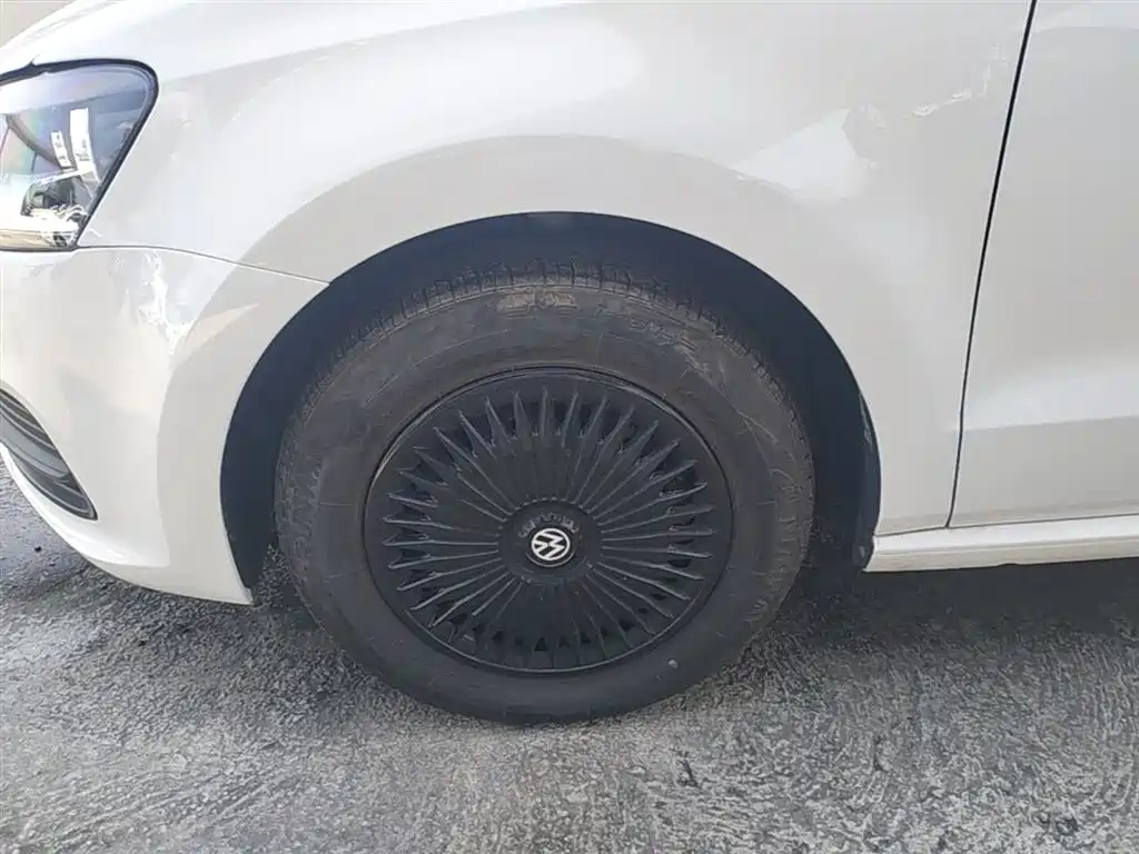 Volkswagen Polo 2018 1.5L Auto Safe Drive фото 23