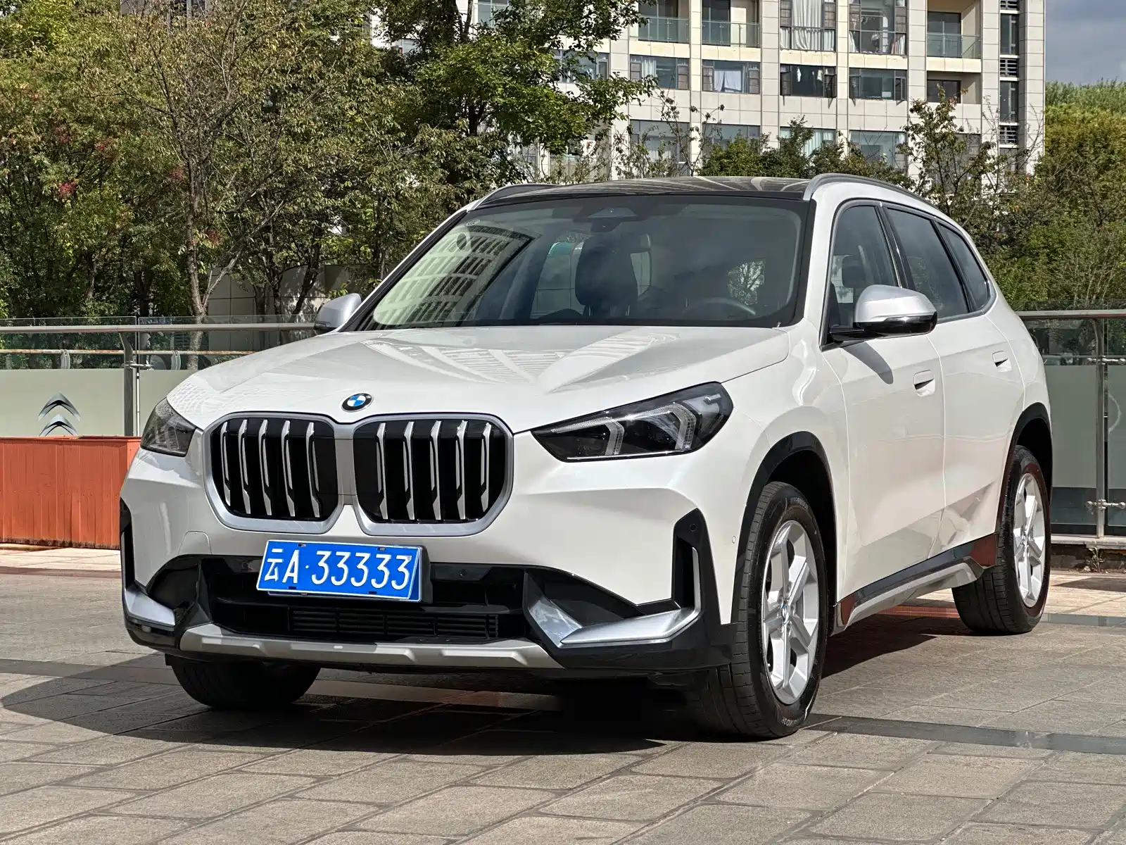 Фото 1 - BMW X1