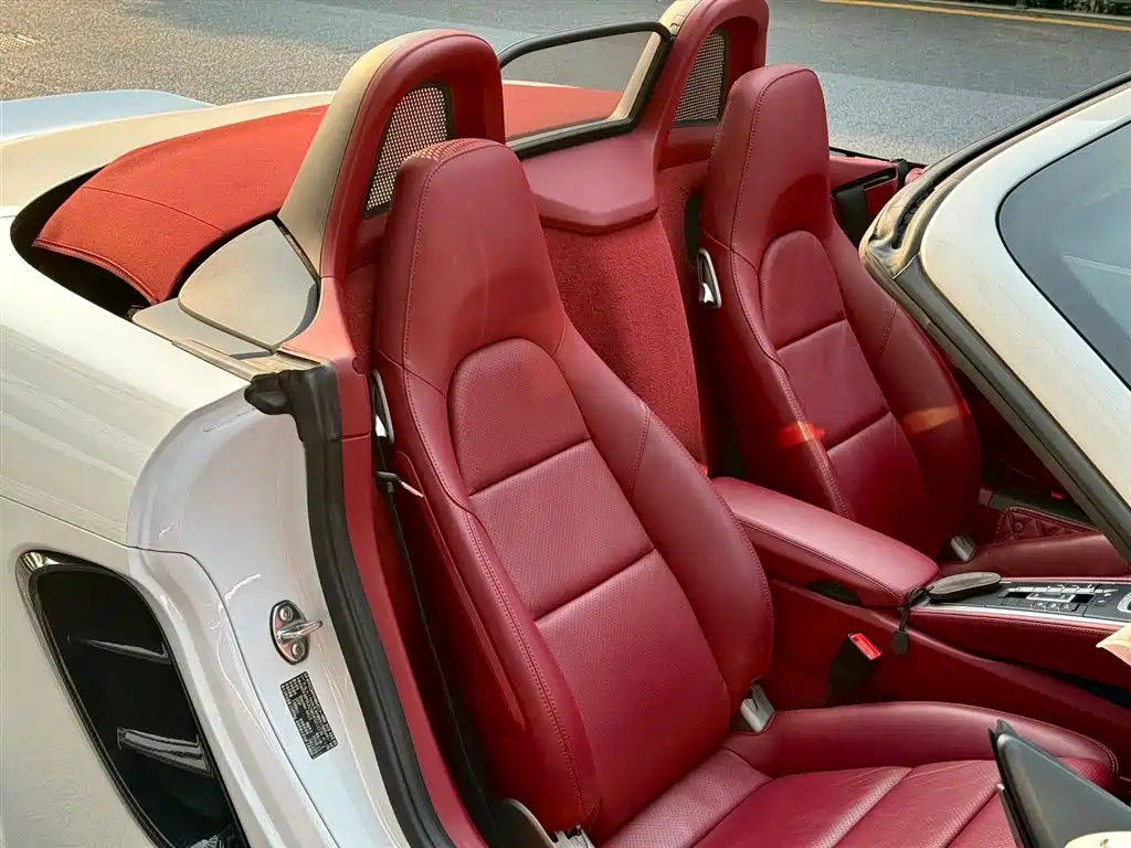 Porsche 718 2018 Boxster 2.0T фото 9