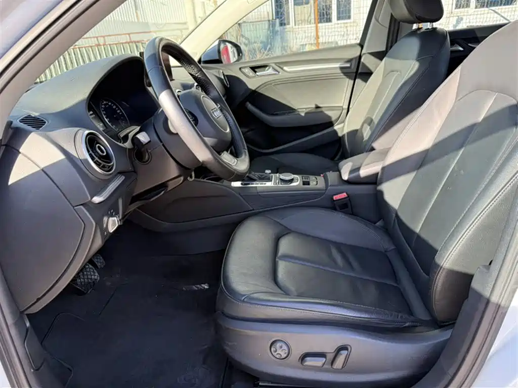 Audi A3 2015 Limousine 35 TFSI Millionth Anniversary Comfort Enjoyment Type фото 9
