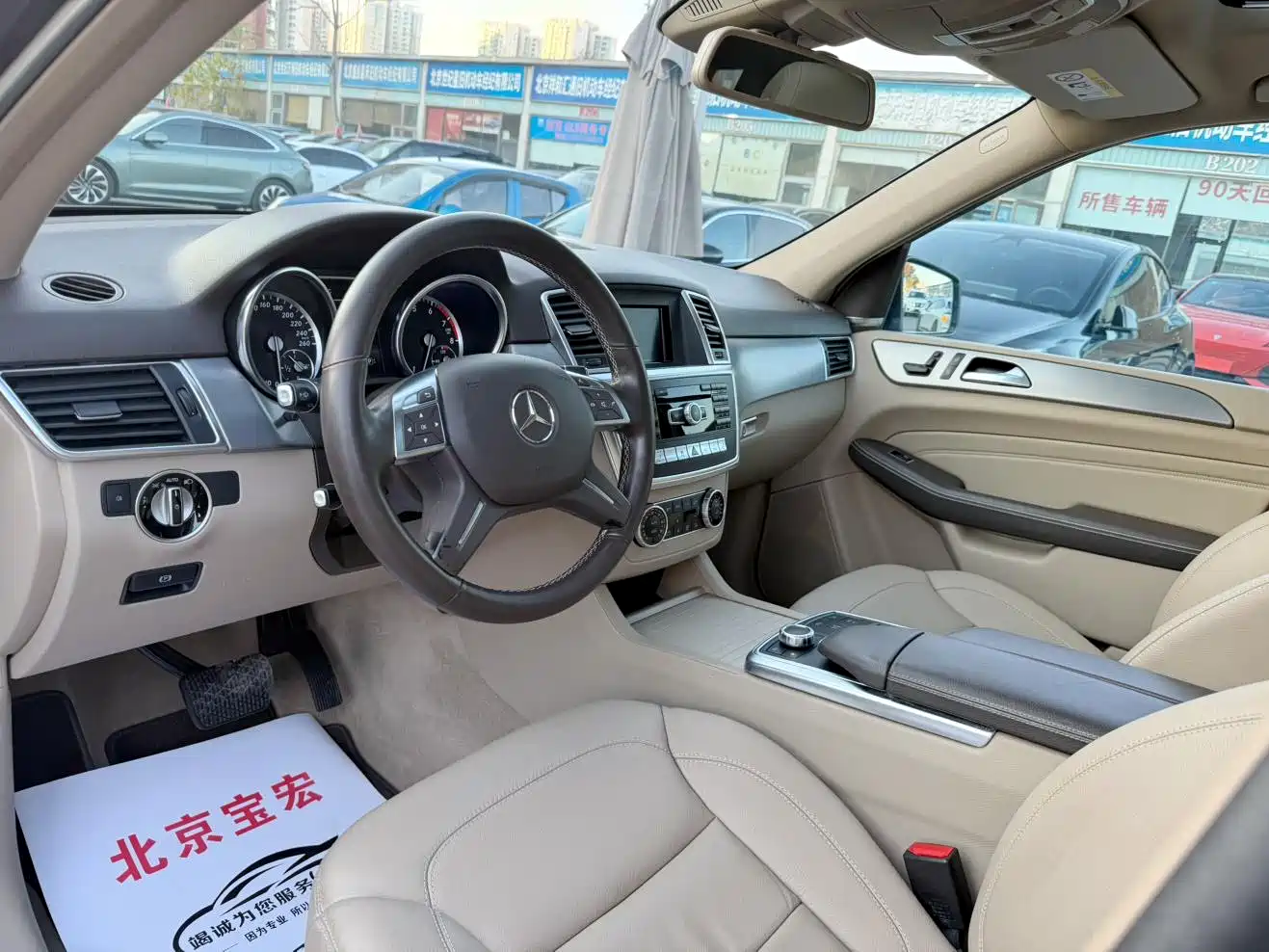 Mercedes-Benz M-Class 2012 Model ML 350 Luxury фото 4