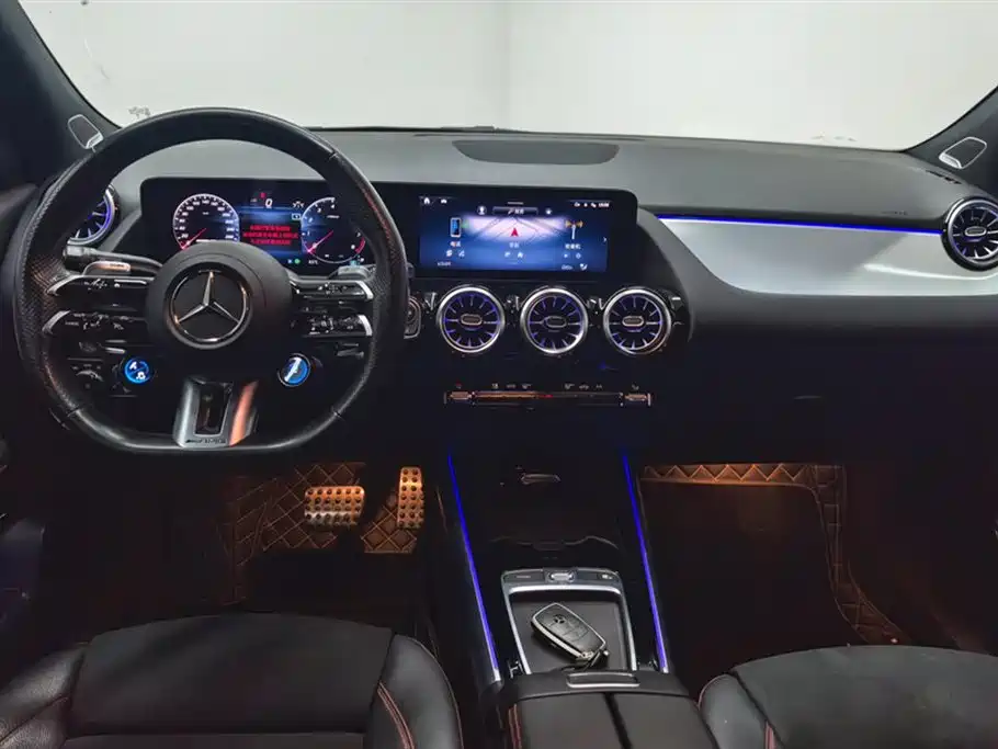 Mercedes-Benz GLA AMG 2024 AMG GLA 35 4MATIC фото 12