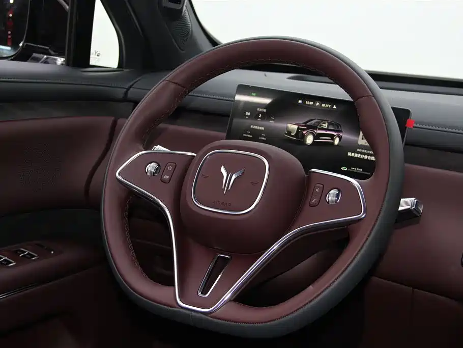 Voyah Auto VOYAH Taisan 2026 Model Base фото 15