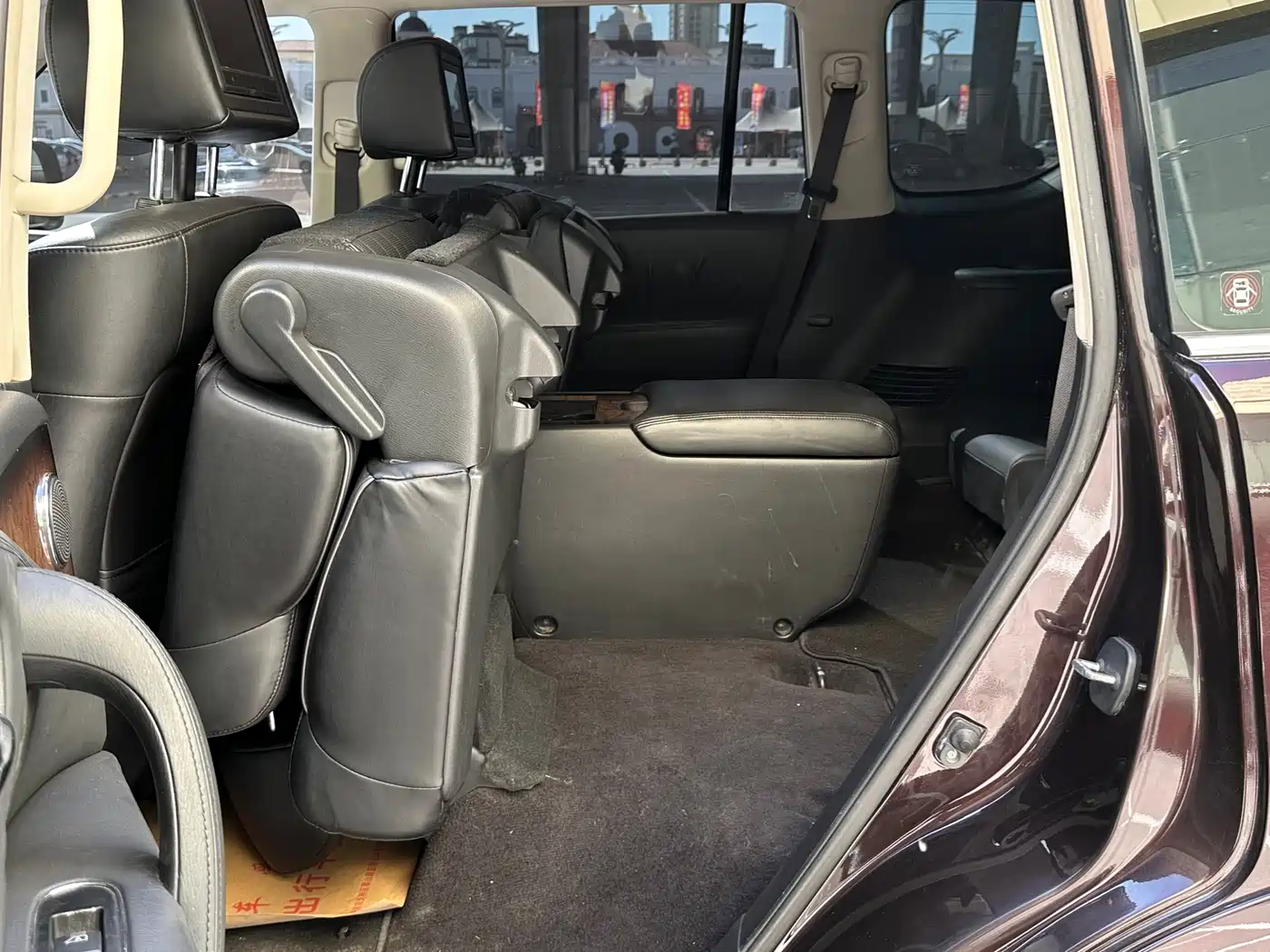 Infiniti QX 2012 2011 QX56