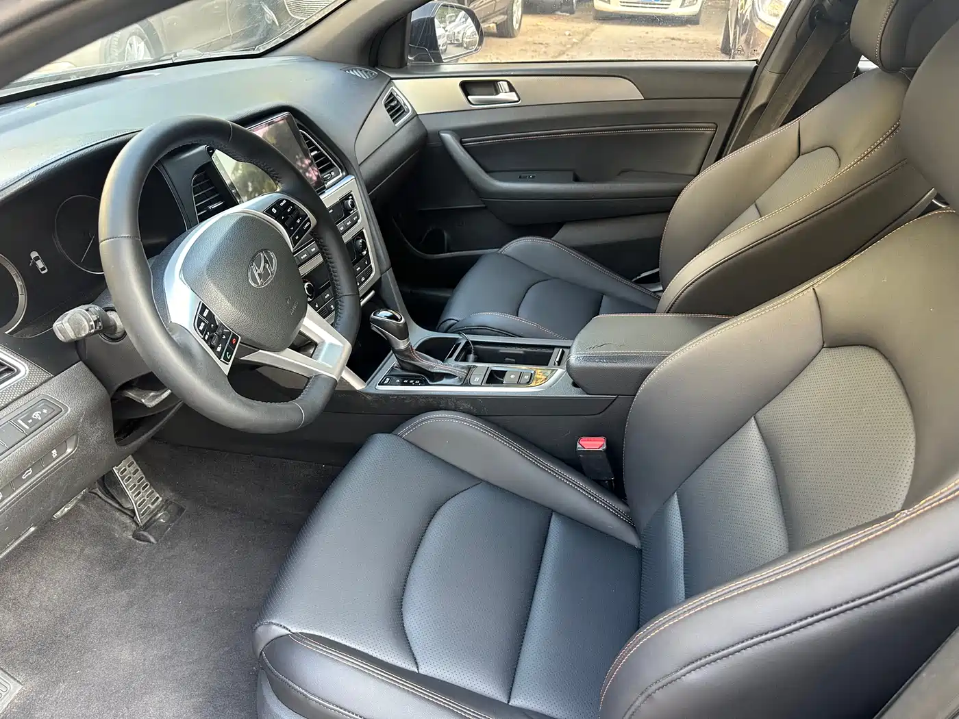 Hyundai Sonata 2015 1.6T GLX Leading фото 10