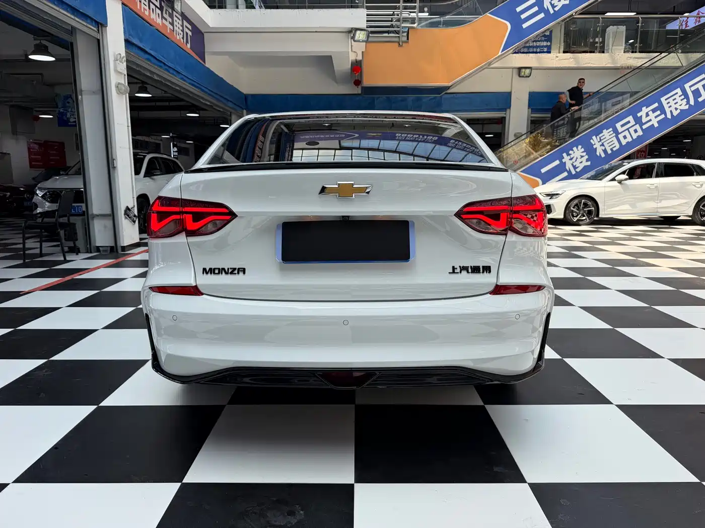 CHEVROLET CRUZE