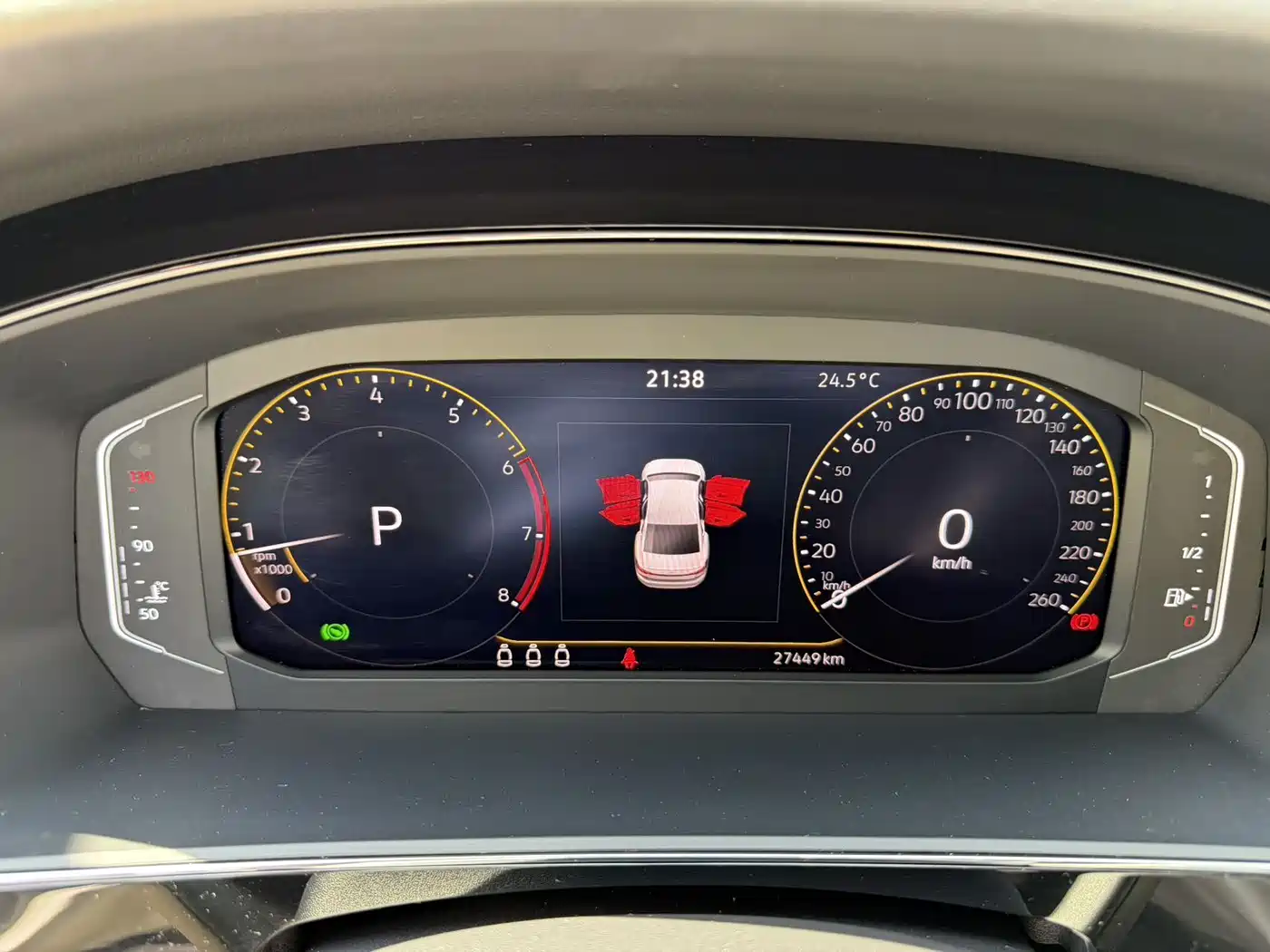 Фото 17 - Volkswagen Passat
