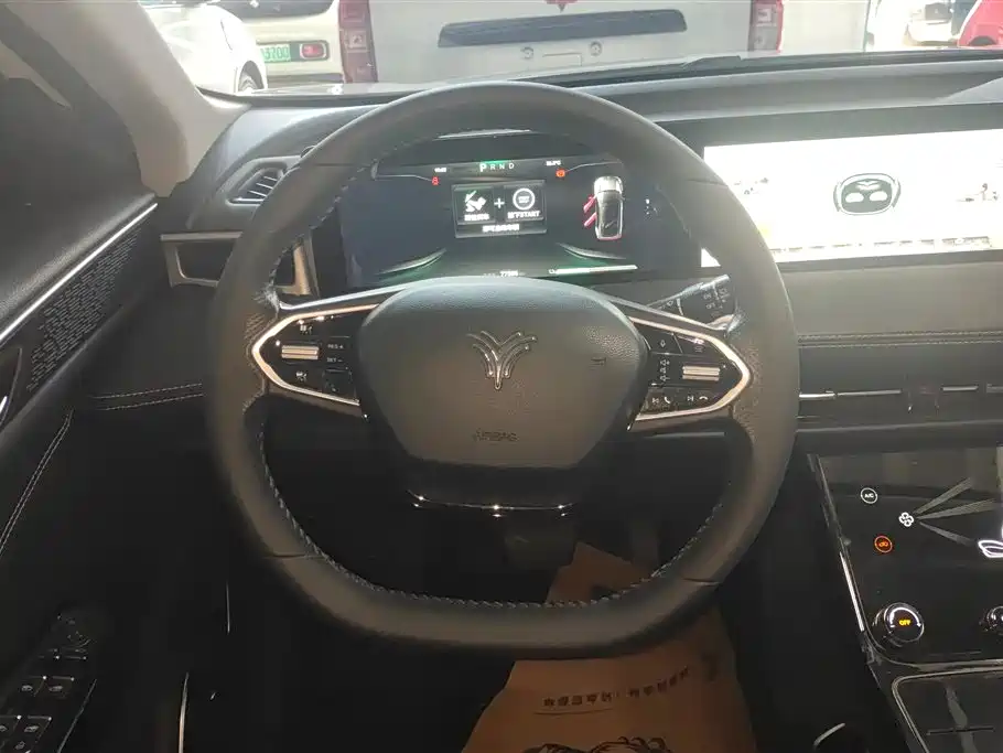 NEZHA AUTOMOBILE NEZHA U