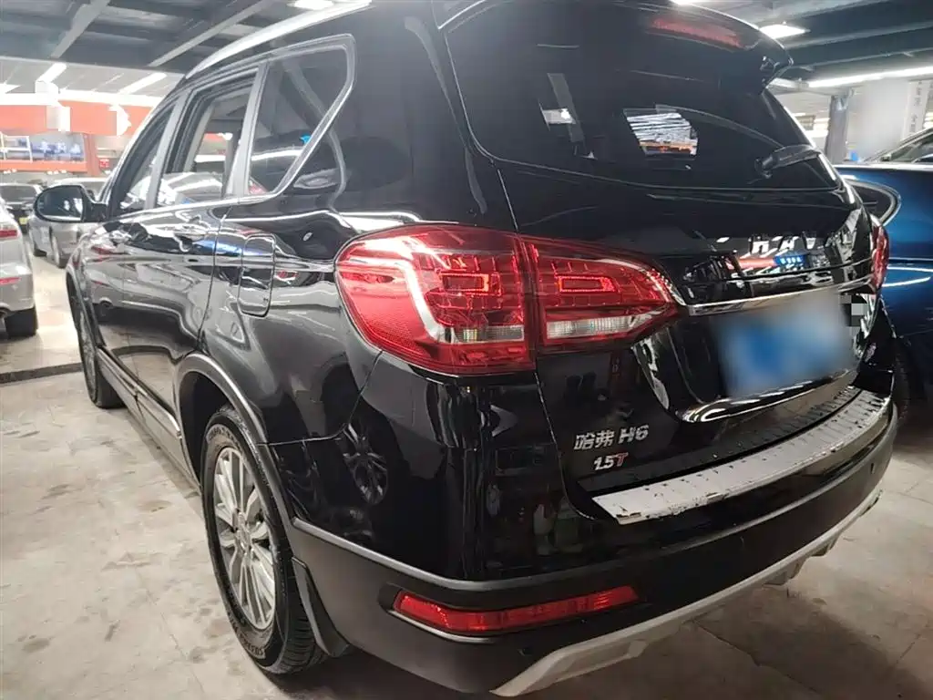 Haval H6 2017 Red Label Sport 1.5T Automatic 2WD Luxury фото 5