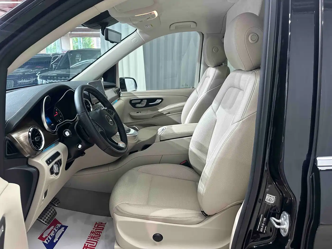 Mercedes-Benz V-Class 2021 V 260 L Long Wheelbase Luxury Edition фото 5