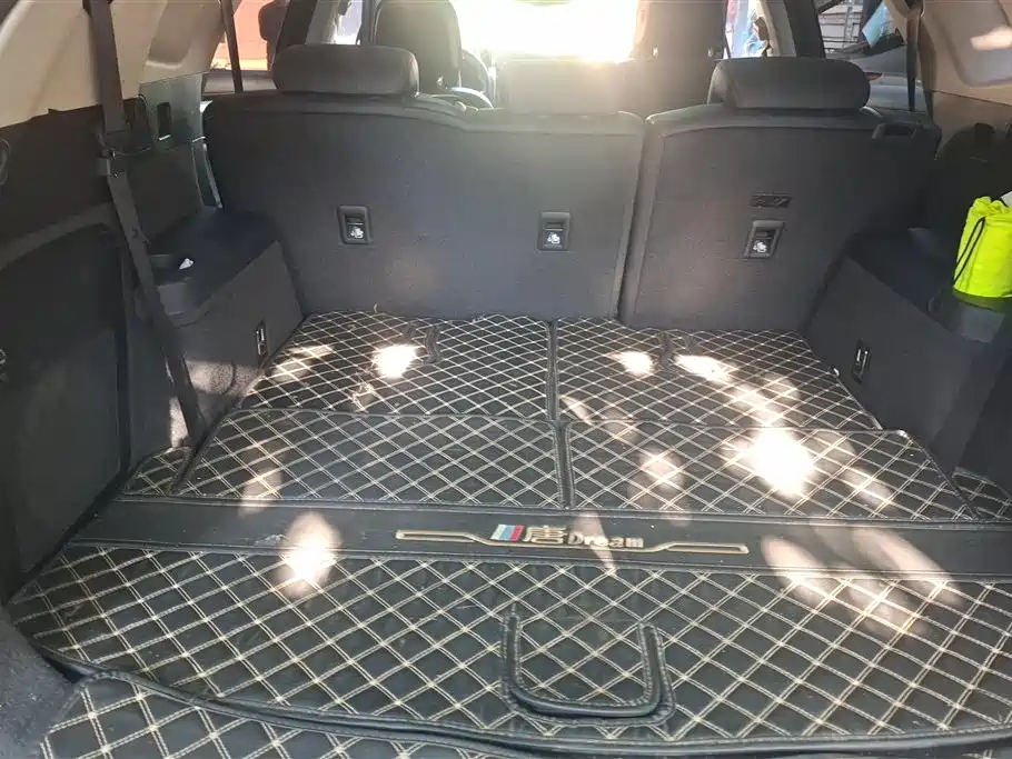 BYD Tang New Energy 2018 DM 2.0T AWD Smart Connection Genesis Edition 7-Seater China V фото 4