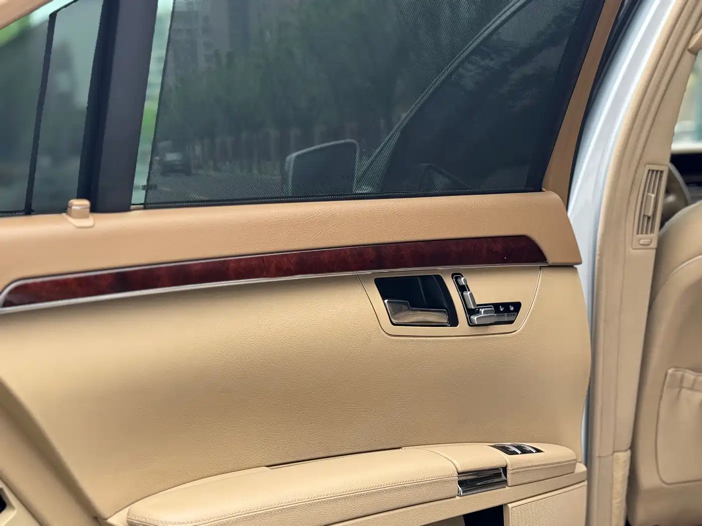 Mercedes-Benz S-Class 2010 S 350 L Luxury фото 11