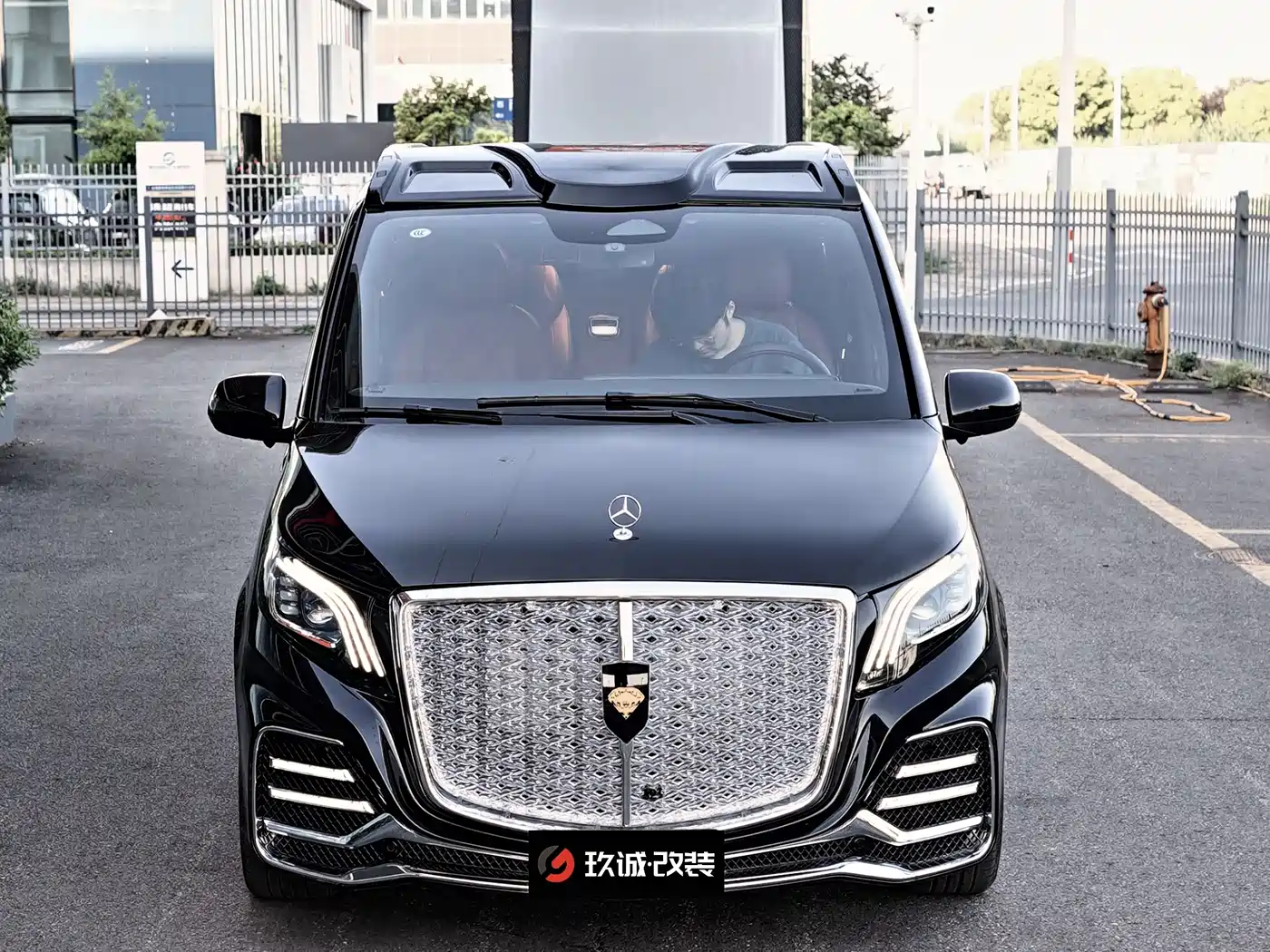 Mercedes-Benz Vito 2024 2.0T Elite Edition 7-Seater фото 27