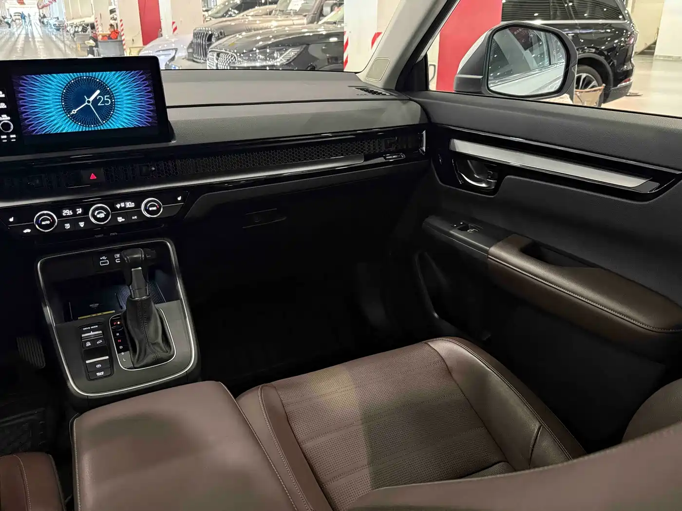Фото 8 - Honda CR-V