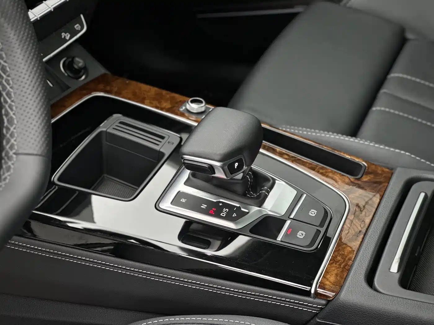 Audi Q5L 2022 45T Luxury Dynamic фото 4