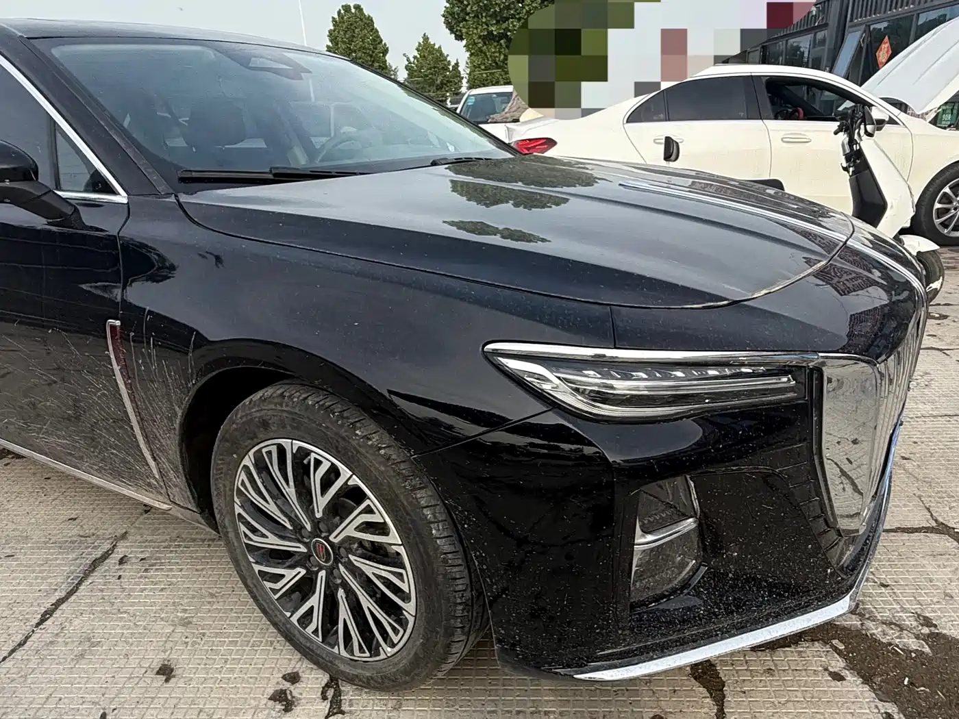 Hongqi H5 2025 2.0T Automatic Qixiang 500,000 Units Commemorative Edition фото 2