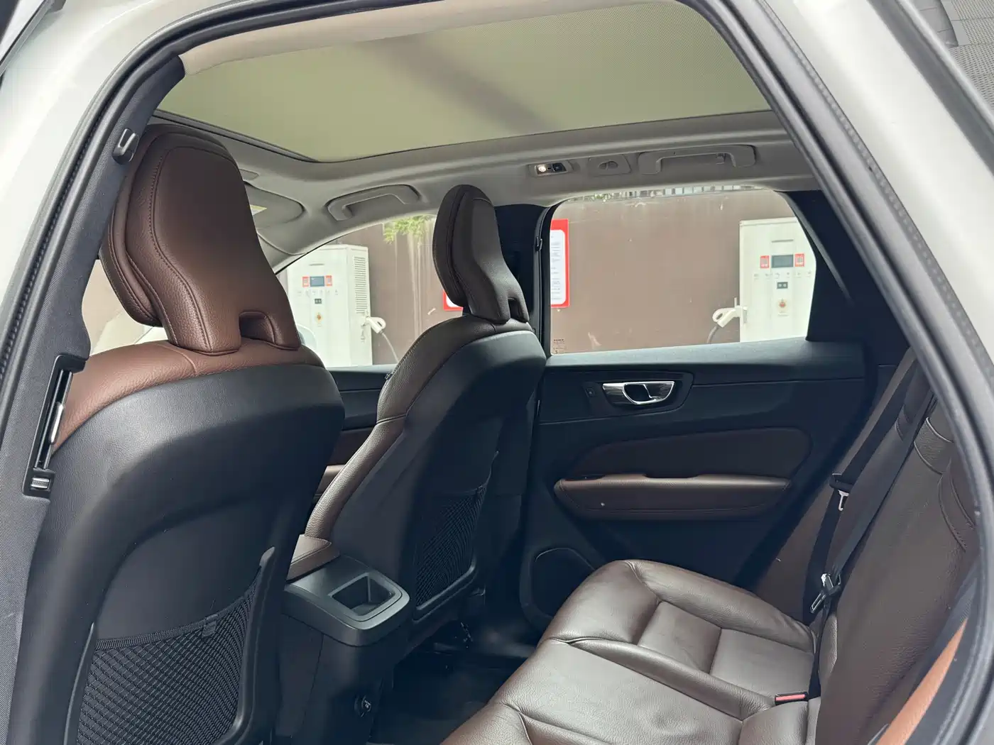 Фото 10 - Volvo XC60