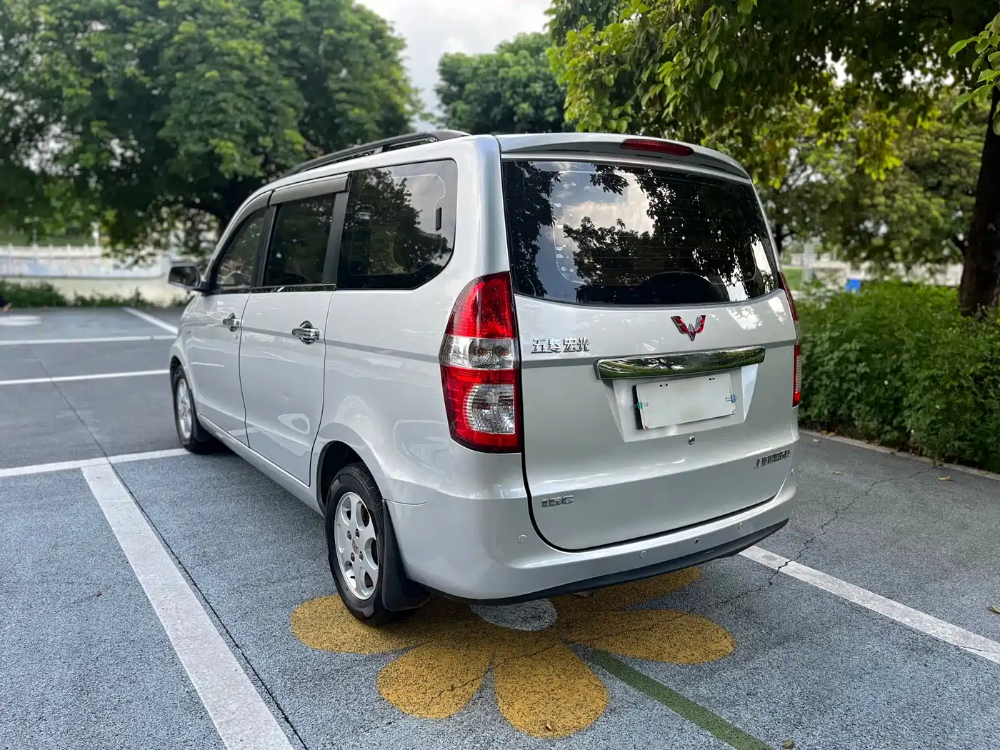 Wuling Motors Wuling Hongguang 2014 2014 1.5L S Luxury