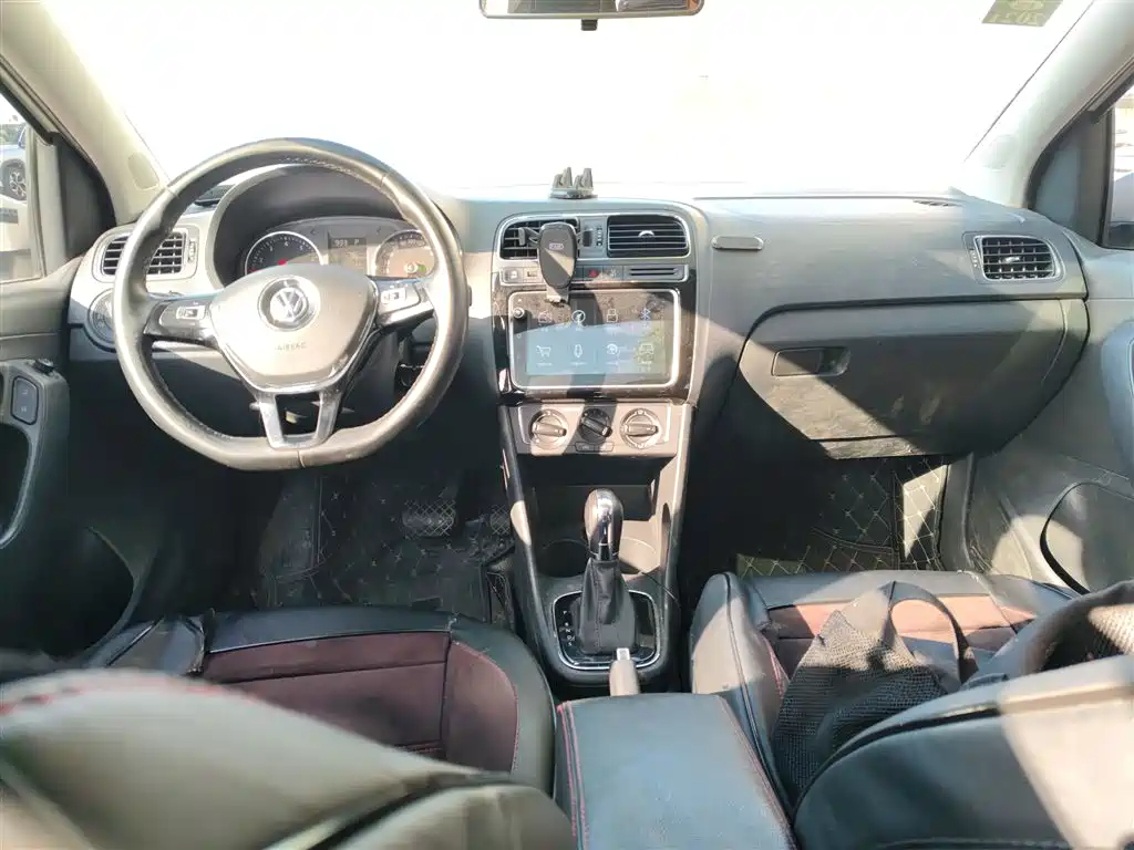 Volkswagen Polo 2018 1.5L Auto Comfort фото 13