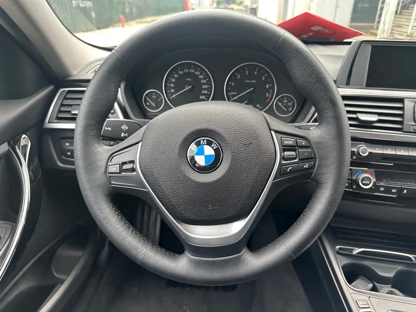 BMW 3 Series 2017 320Li xDrive Fashion фото 11