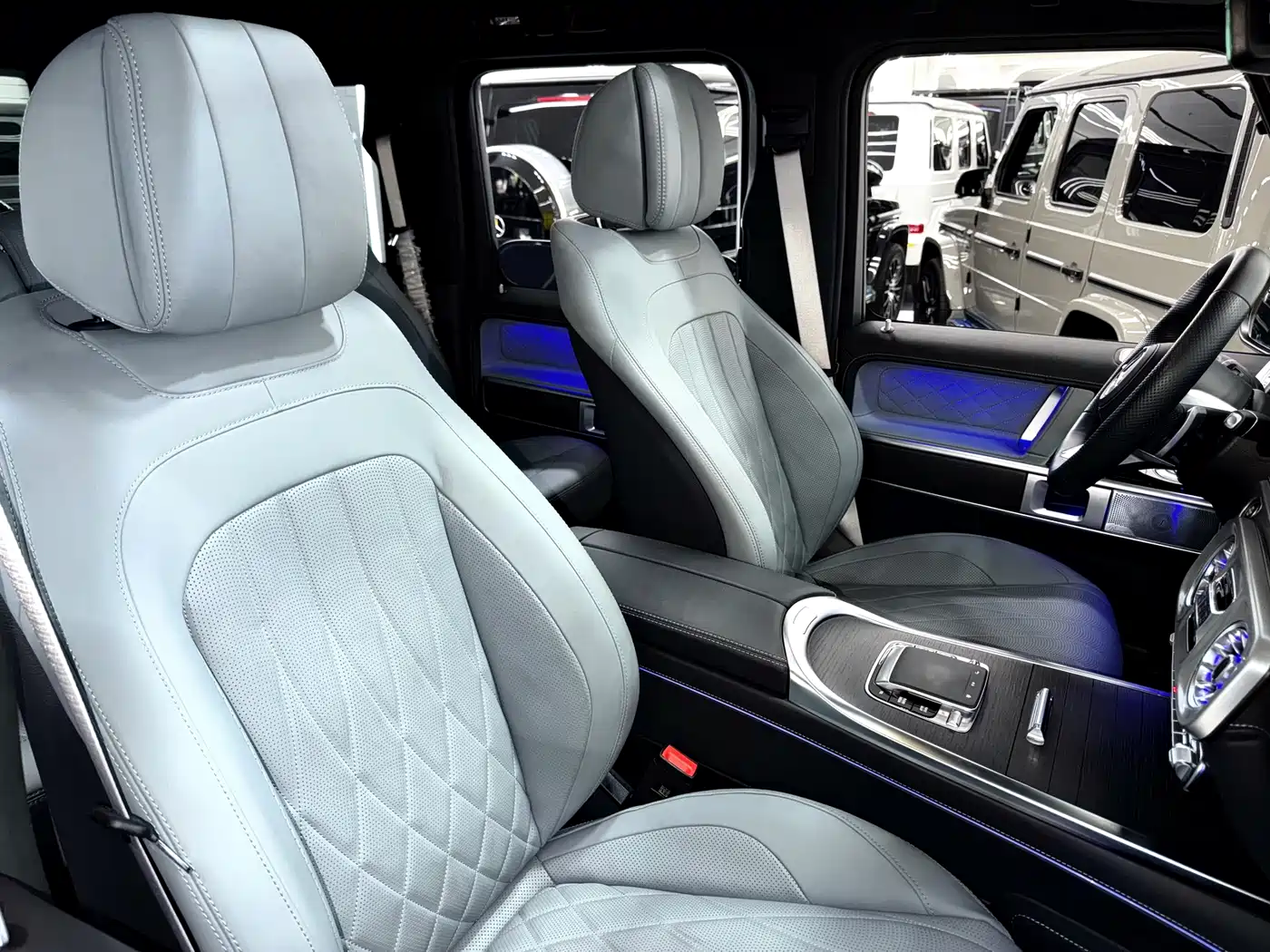Mercedes-Benz G-Class 2025 G 500 фото 10