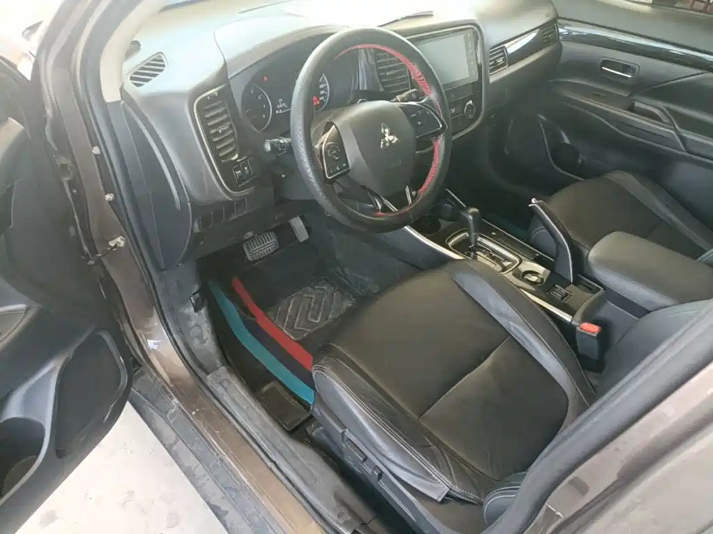 Mitsubishi Outlander 2017 2017 2.0L 2WD Glory 5-seater