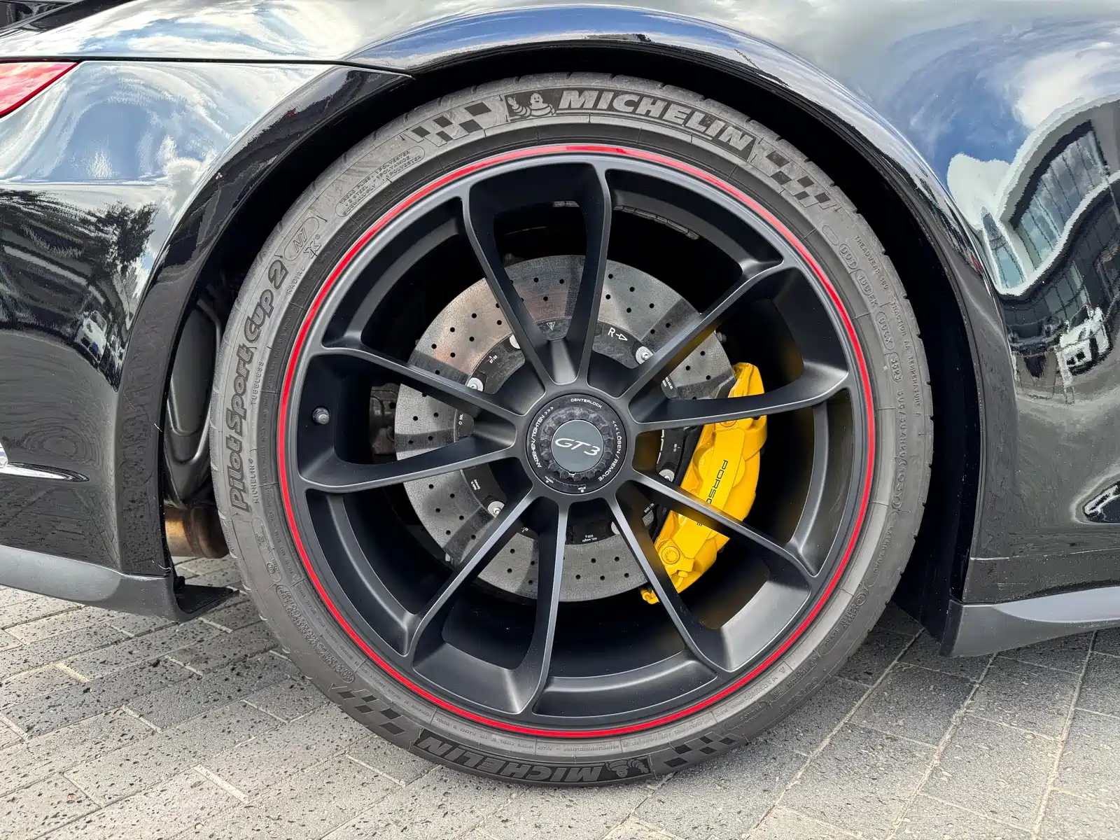 Фото 10 - Porsche 911