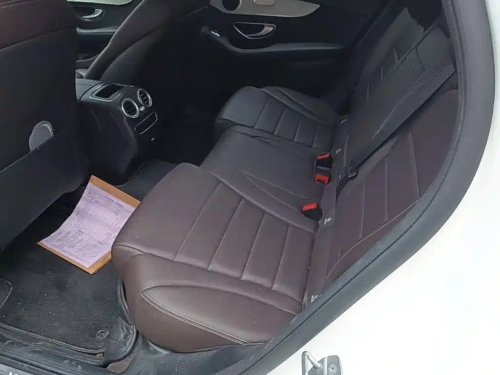 MERCEDES-BENZ GLC