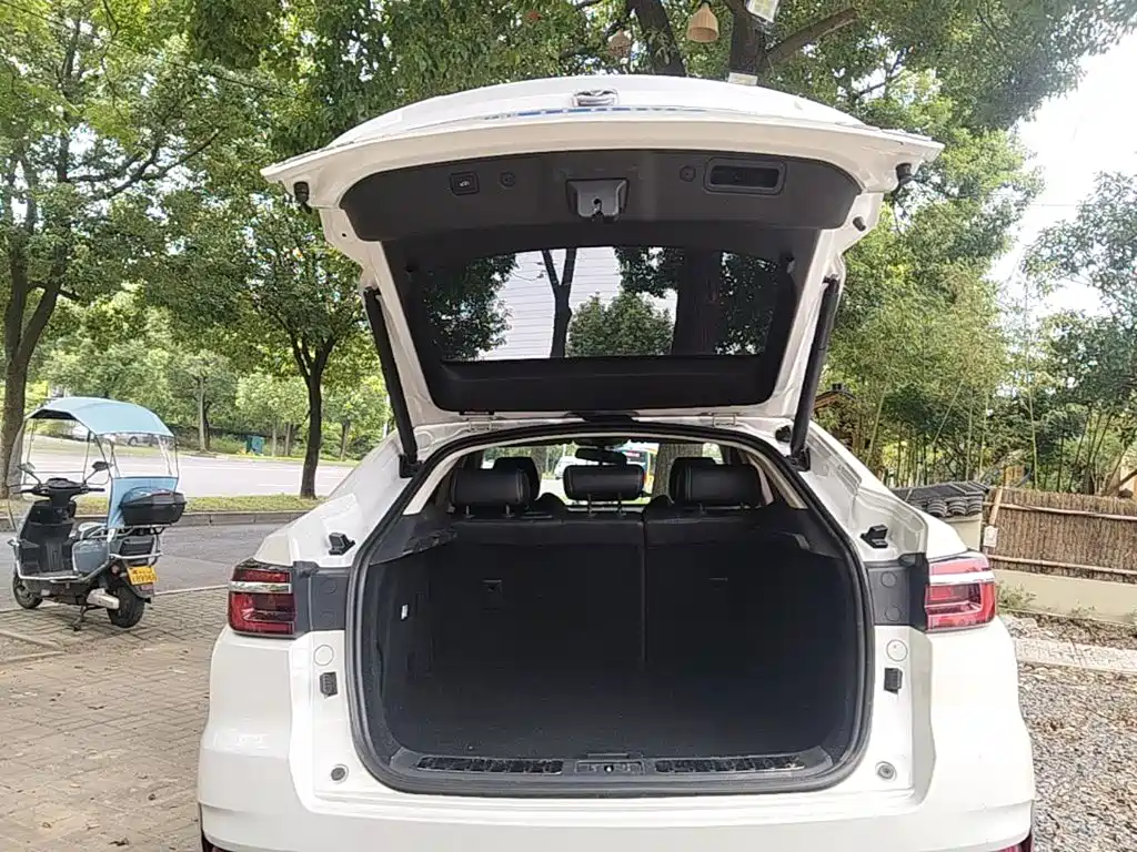 Changan CS85 2019 2019 2.0T Auto Premium Edition (China VI)