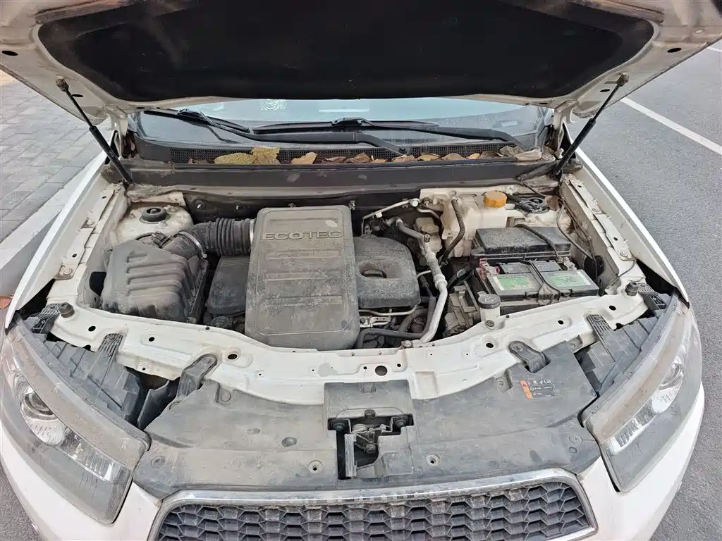 Chevrolet Captiva 2014 2.4L 2WD Urban 5-seater фото 20