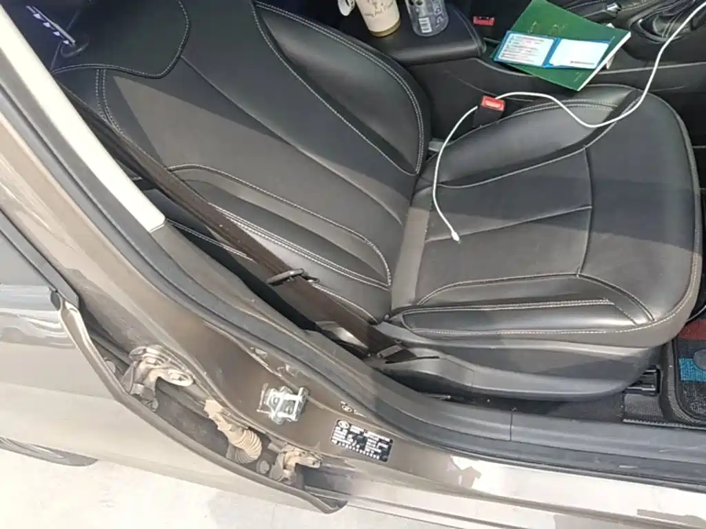 Фото 25 - Buick Excelle