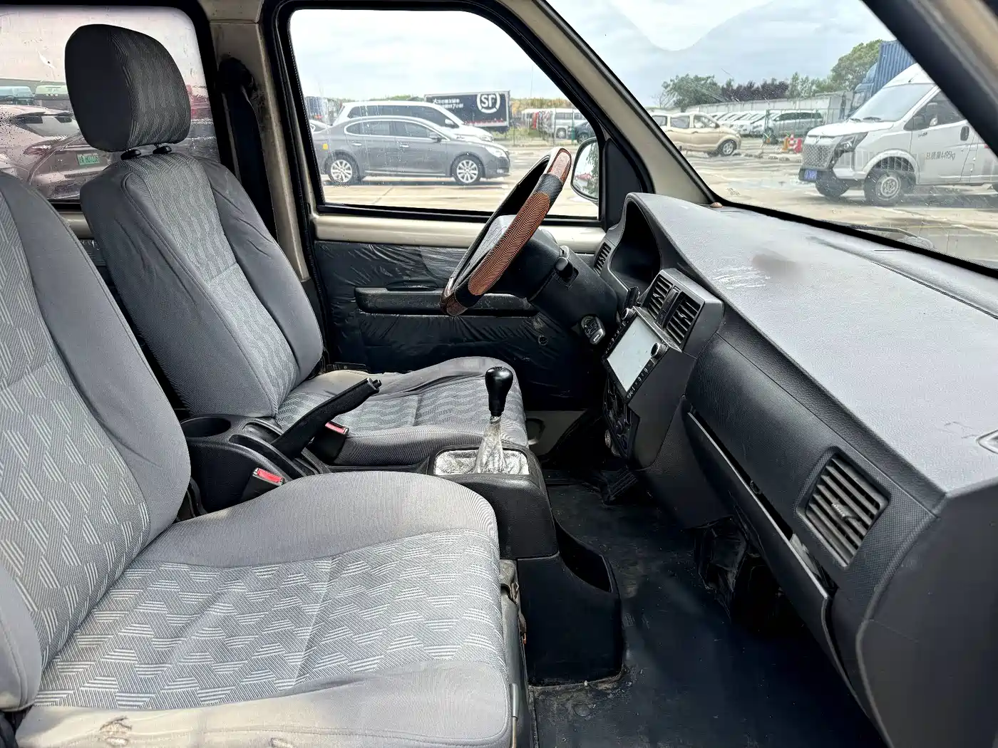 Wuling Motors Wuling Rongguang 2014 2012 1.5L Extended Standard Model